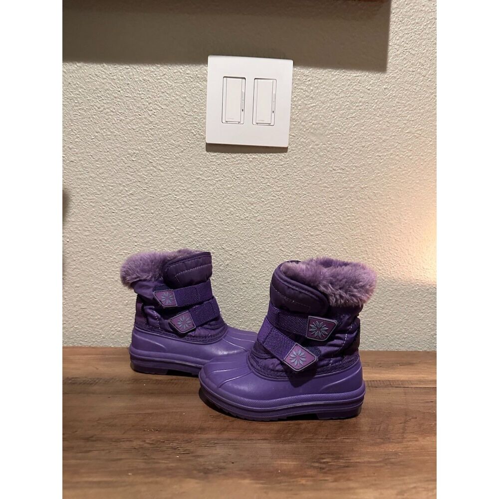 Purple Toddler Snow Boots with Adjustable Straps Size 7/8